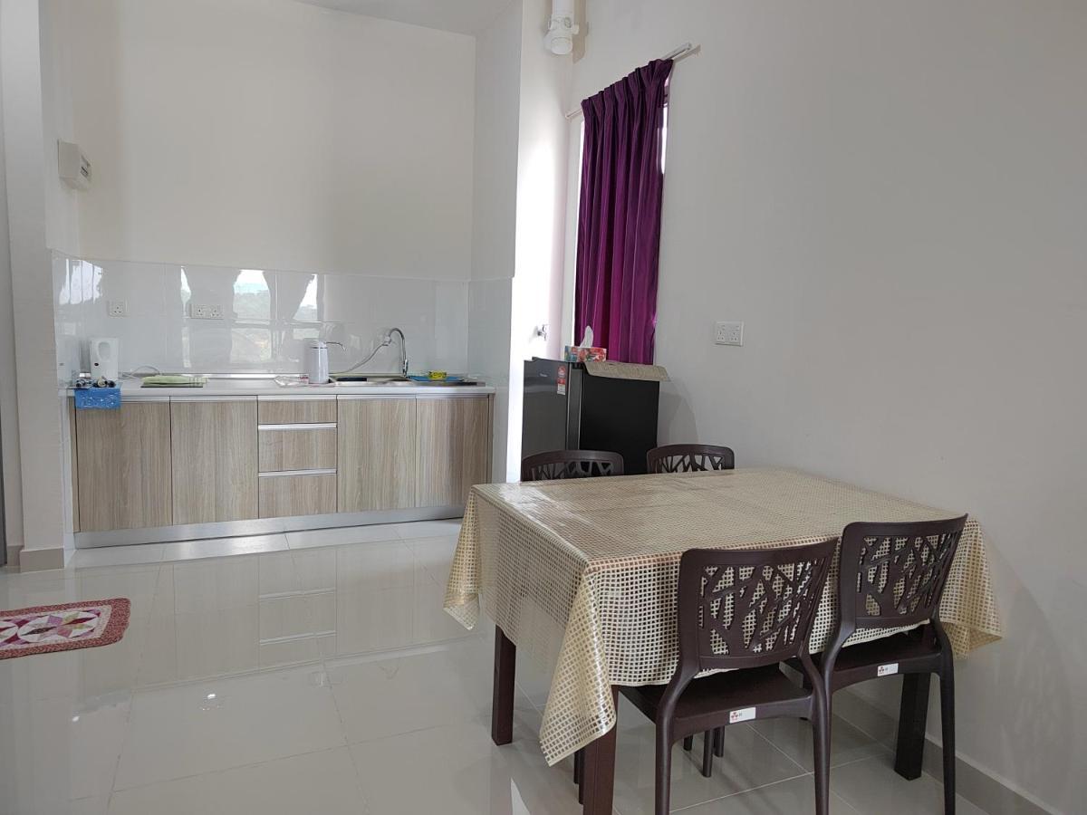 Studio Suite Homestay Klia Sepang Exterior photo